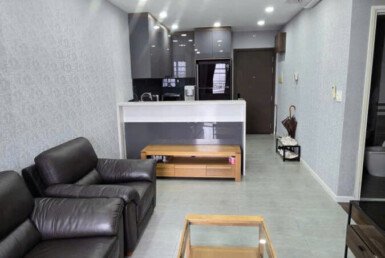 Cần cho thuê căn hộ Sunrise Riverside Nhà Bè. DT 70m2 Lầu cao-View hồ bơi- 2 Phòng-2wc- Giá thuê 15 Triệu/Tháng