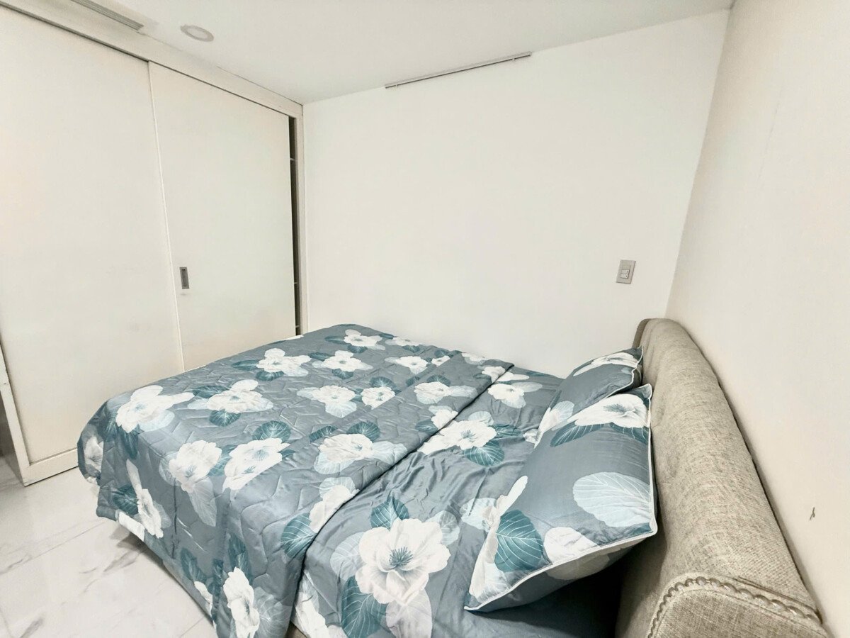 can ho ban co 3pn hoan thien nhu hinh - Giá mua bán căn hộ 3pn tầng 9 tòa E chung cư Star Hill phường Tân Mỹ Y8/2026