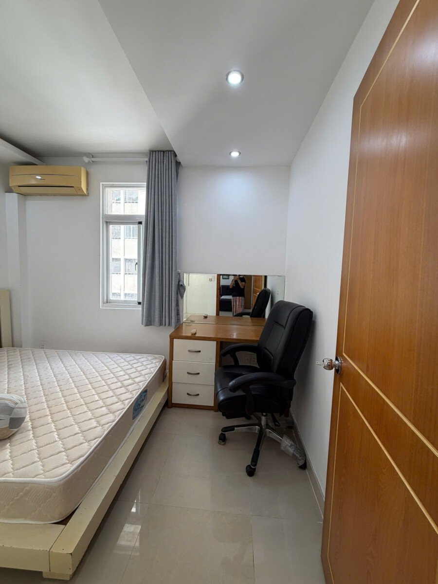 cho thue can goc sky garden 3 4 - Cho thuê căn góc Sky Garden 3. DT 74m2 Lầu cao-2 phòng-2wc- View sông rất thoáng- Giá 18 Triệu/Tháng