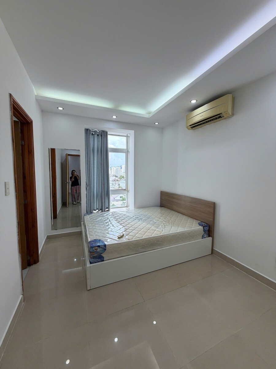 cho thue can goc sky garden 3 8 - Cho thuê căn góc Sky Garden 3. DT 74m2 Lầu cao-2 phòng-2wc- View sông rất thoáng- Giá 18 Triệu/Tháng