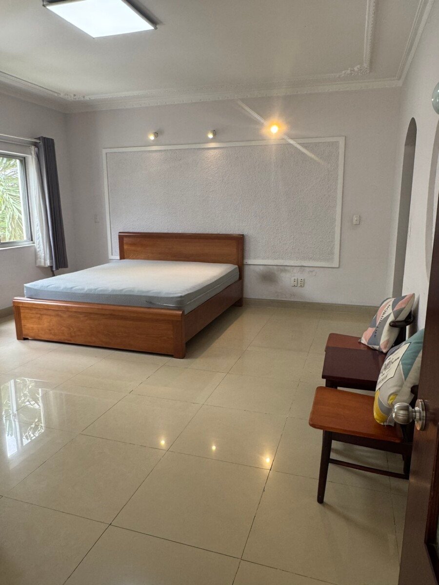 cho thue can ho hung vuong 2 5 - Cho thuê căn hộ Hưng Vượng 2. DT 135m2 - Thiết kế 3 Phòng ngủ-2wc- Nội thất như hình- Giá 25 Triệu/Tháng