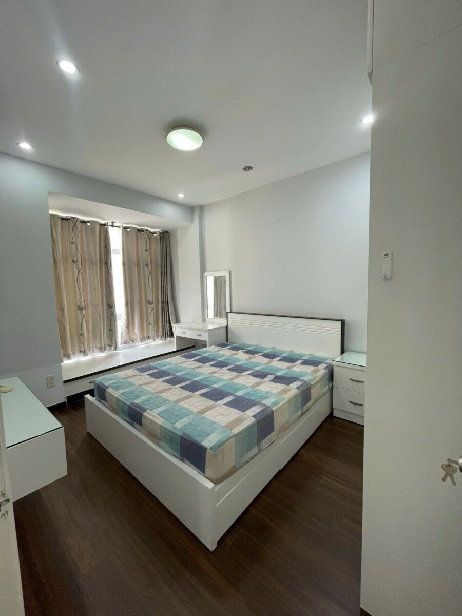 cho thue can ho sky garden 3 10 6 - Bán nhanh căn hộ Sky Garden 3. DT 56m2 Thiết kế 2 Phòng-1wc Tặng HĐT giá 12 Triệu. Giá bán 4.150 Tỷ