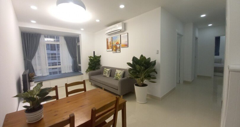 Cho thuê căn góc Sky Garden 3. DT 72m2 Thiết kế 3 Phòng ngủ-2wc- Nội thất như hình- Giá 17 Triệu/Tháng