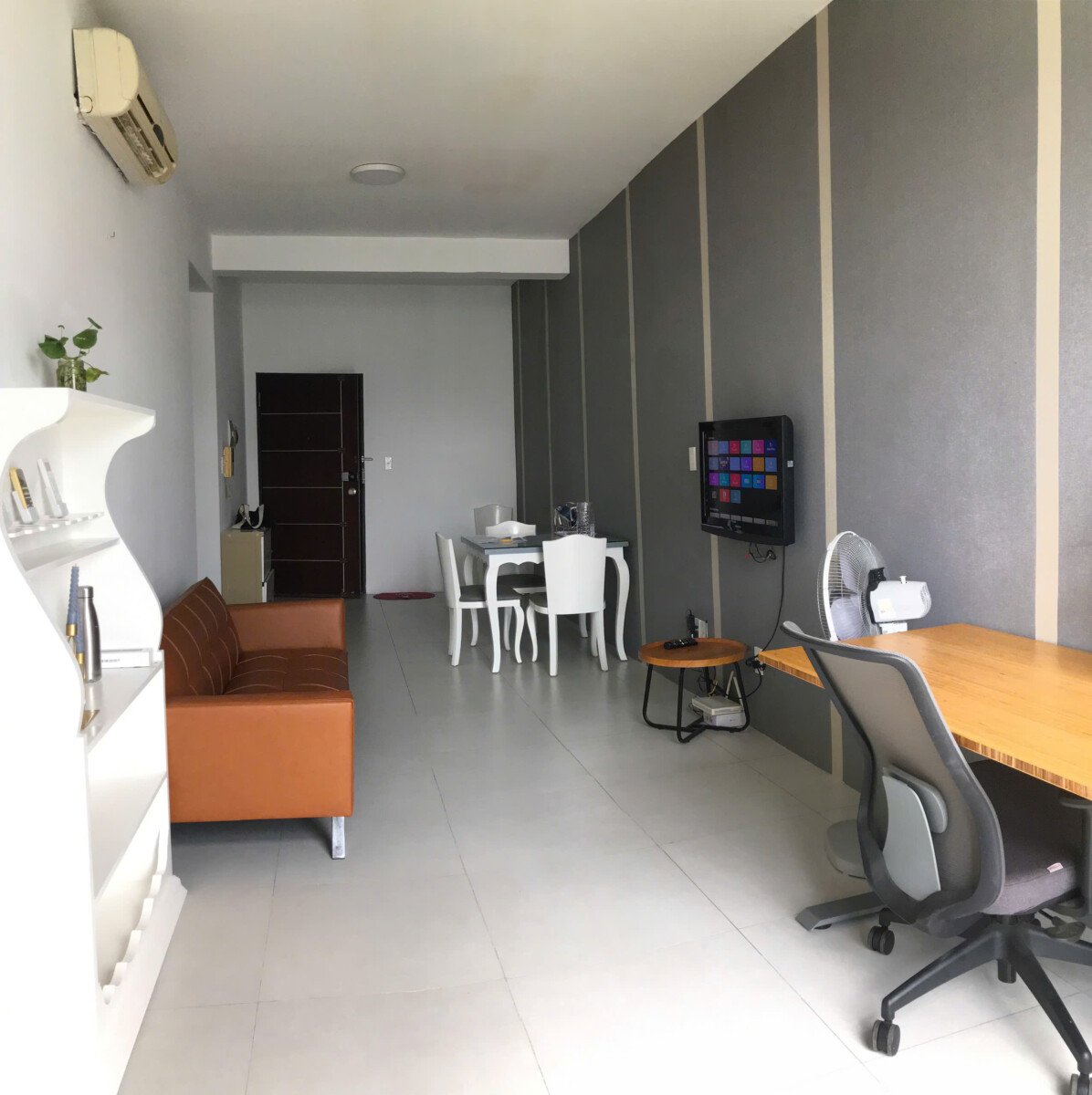 cho thue can ho sky garden 3 3 1 - Cho thuê căn hộ Sky Garden 3. DT 56m2 Thiết kế 2 Phòng-1wc View hồ bơi thoáng- Giá 13 Triệu/Tháng