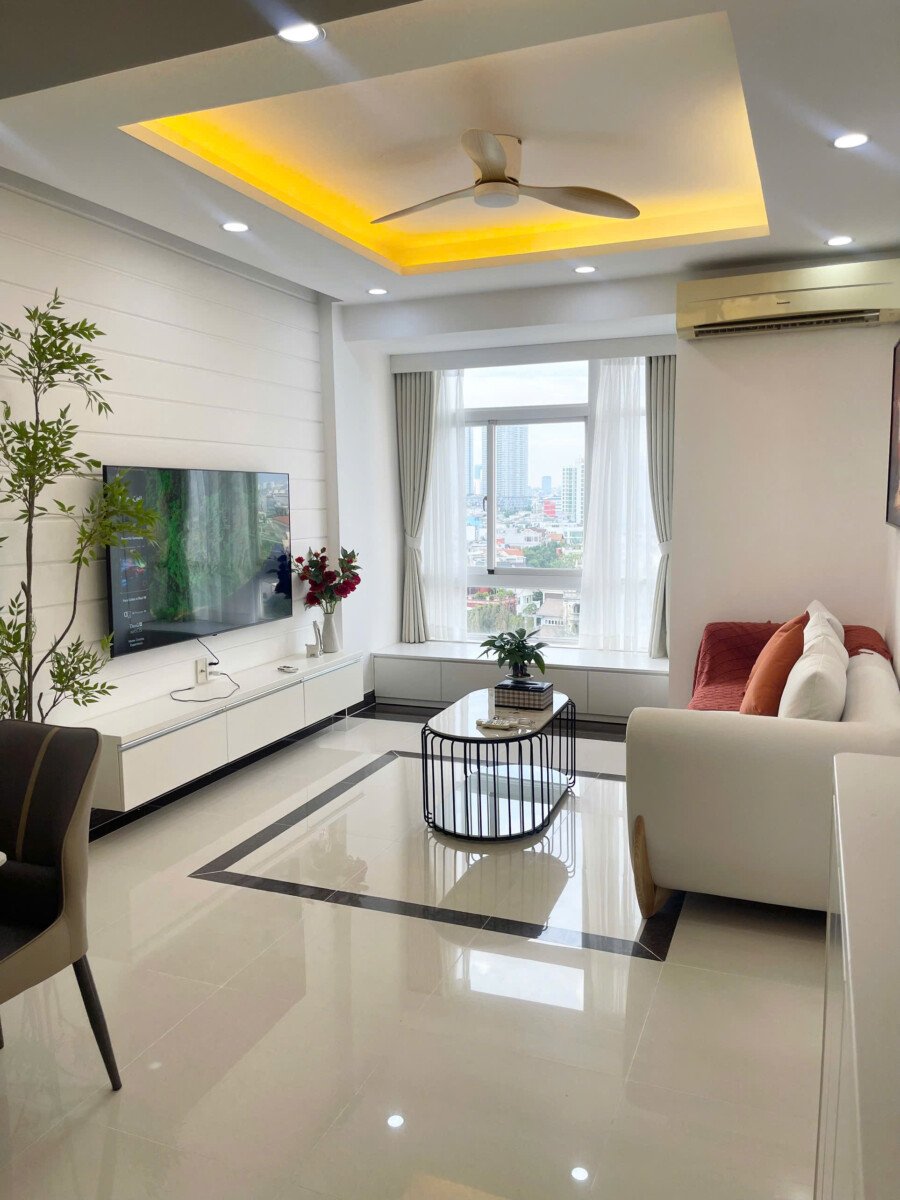 cho thue can ho sky garden 3 4 7 - Cho thuê căn hộ Sky Garden 3. DT 74m2 Nhà đẹp- View sông- 3 Phòng ngủ-2wc- Giá thuê 21 Triệu/Tháng