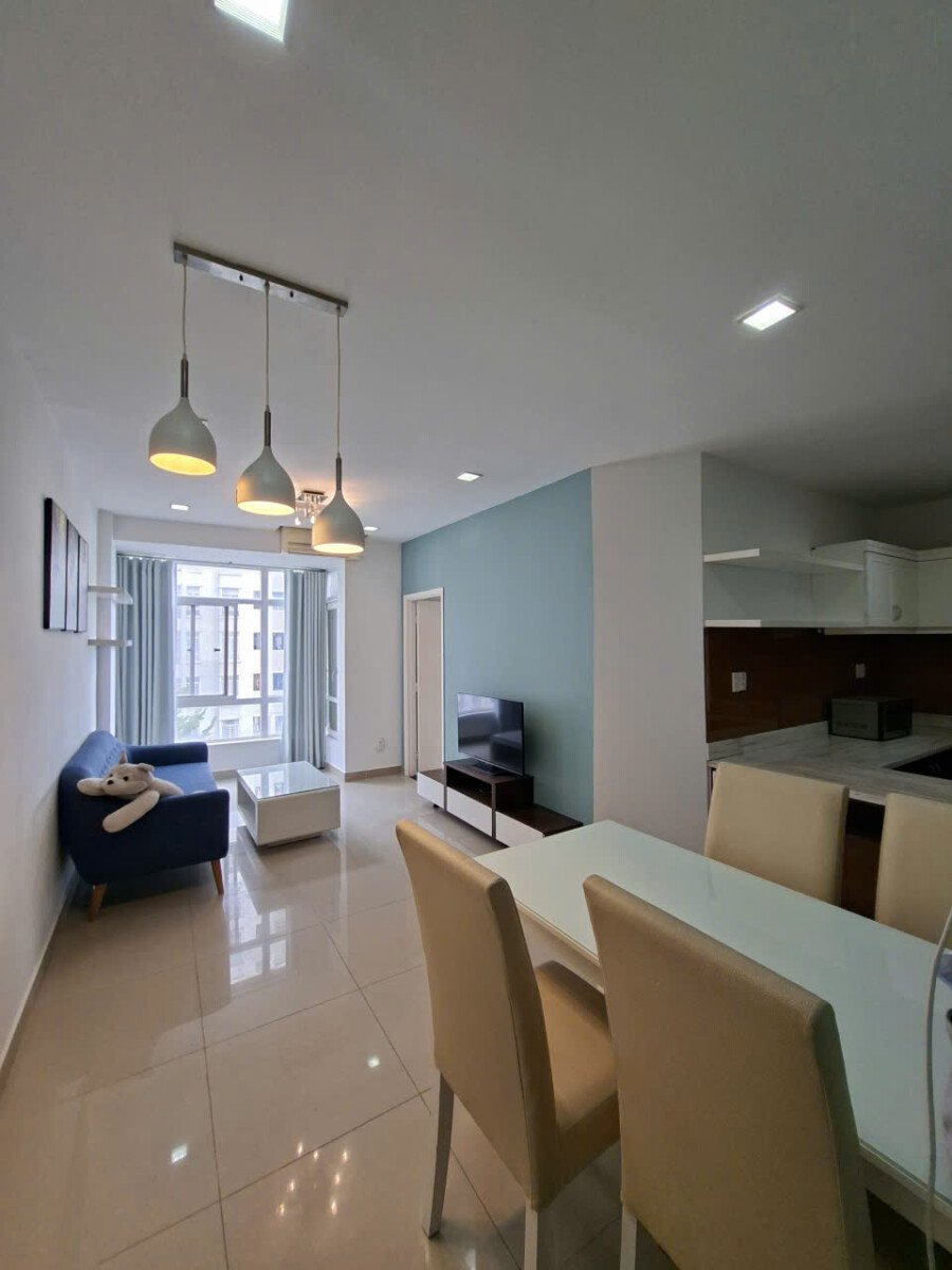 cho thue can ho sky garden 3 7 - Cho thuê căn hộ Sky Garden 3. DT 68m2 Nhà đẹp- Nội thất đầy đủ- 2 Phòng-2wc- Lầu trung- Giá 15 Triệu/Tháng