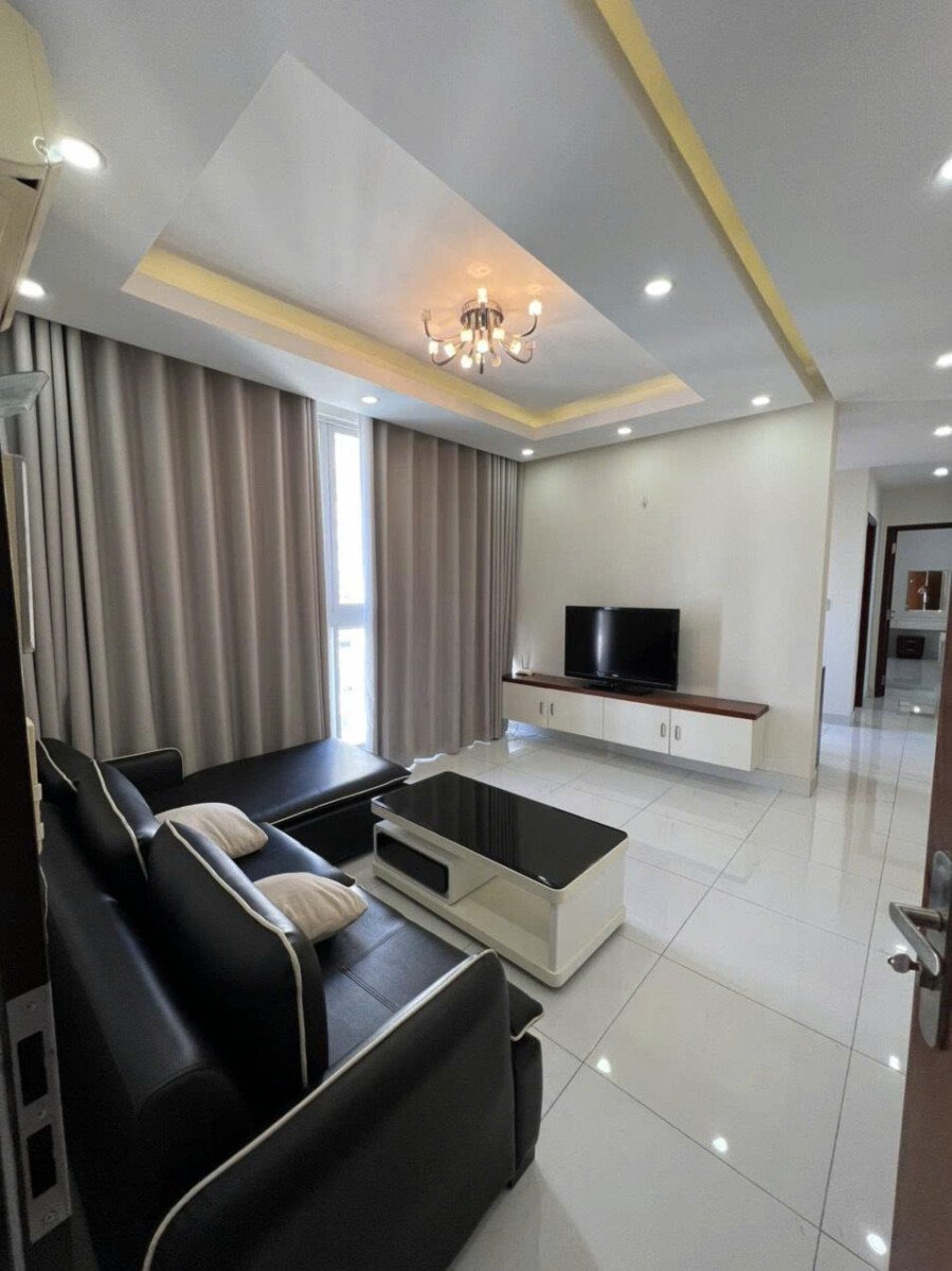 cho thue can ho star hill 7 1 - Cho thuê căn hộ Star Hill-PMH- DT 87m2 Nhà đẹp- View hồ bơi thoáng- 2 Phòng ngủ-1 Phòng làm việc-2wc- Giá 22 Triệu/Tháng