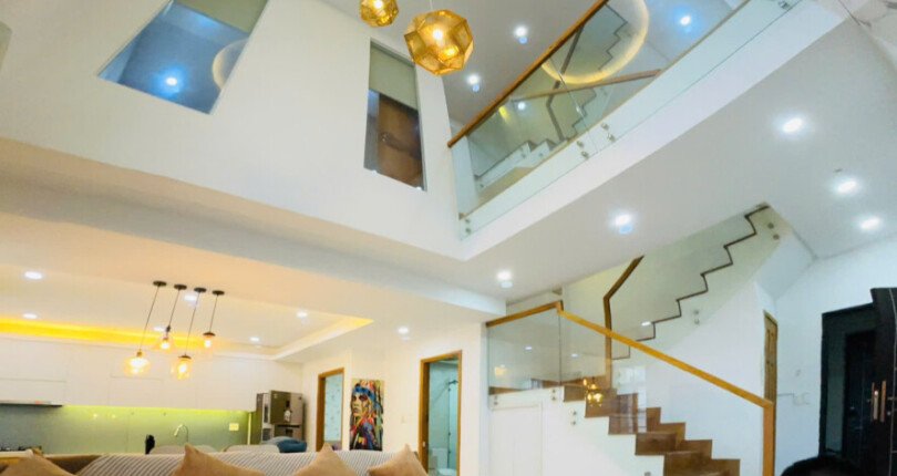 Cho thuê Penthouse Sky Garden 3. DT 200m2 Nhà đẹp- Thiết kế 3 Phòng ngủ-3wc- Nội thất đầy đủ- Giá 46 Triệu/Tháng