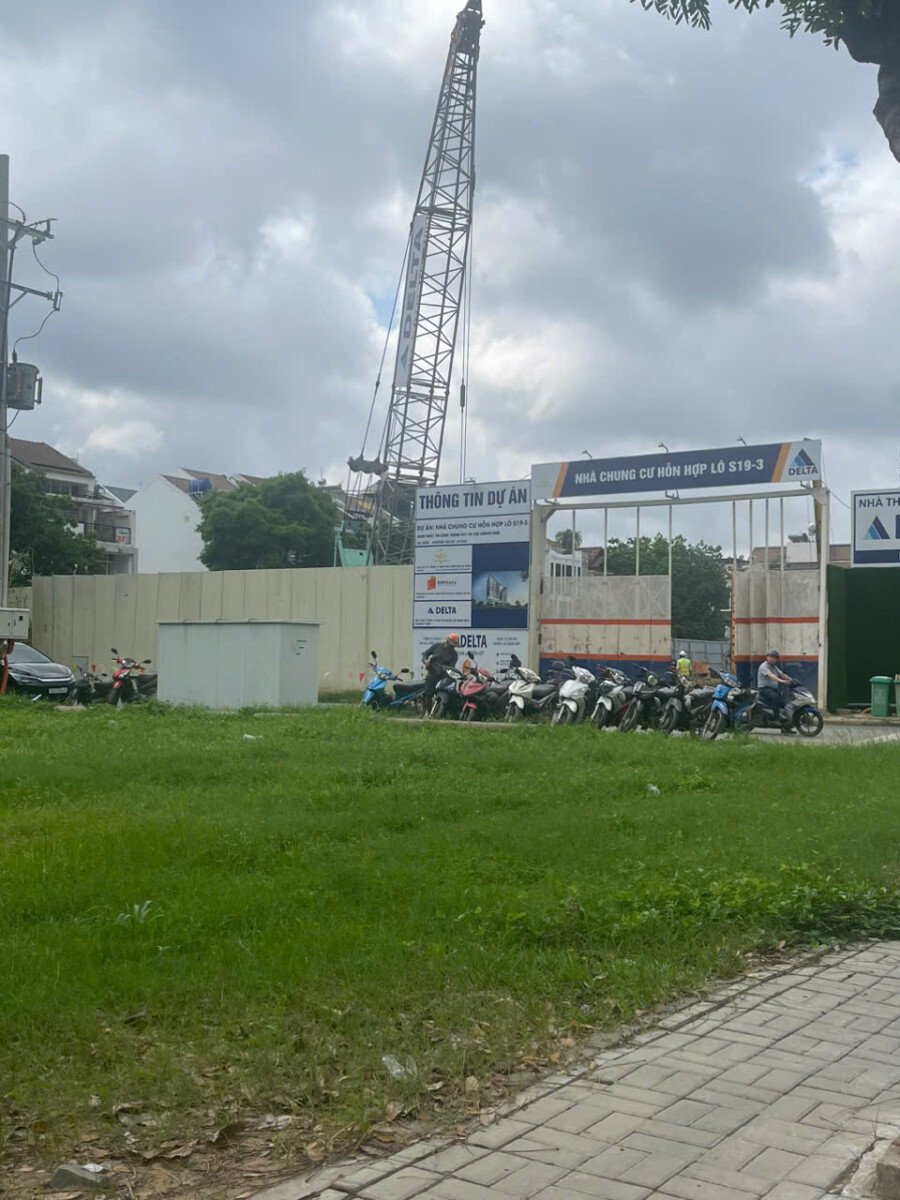 hien trang du an dang xay dung - Giá mua bán căn hộ 3pn tòa A chung cư The Aristo phường Tân Mỹ T8/2026