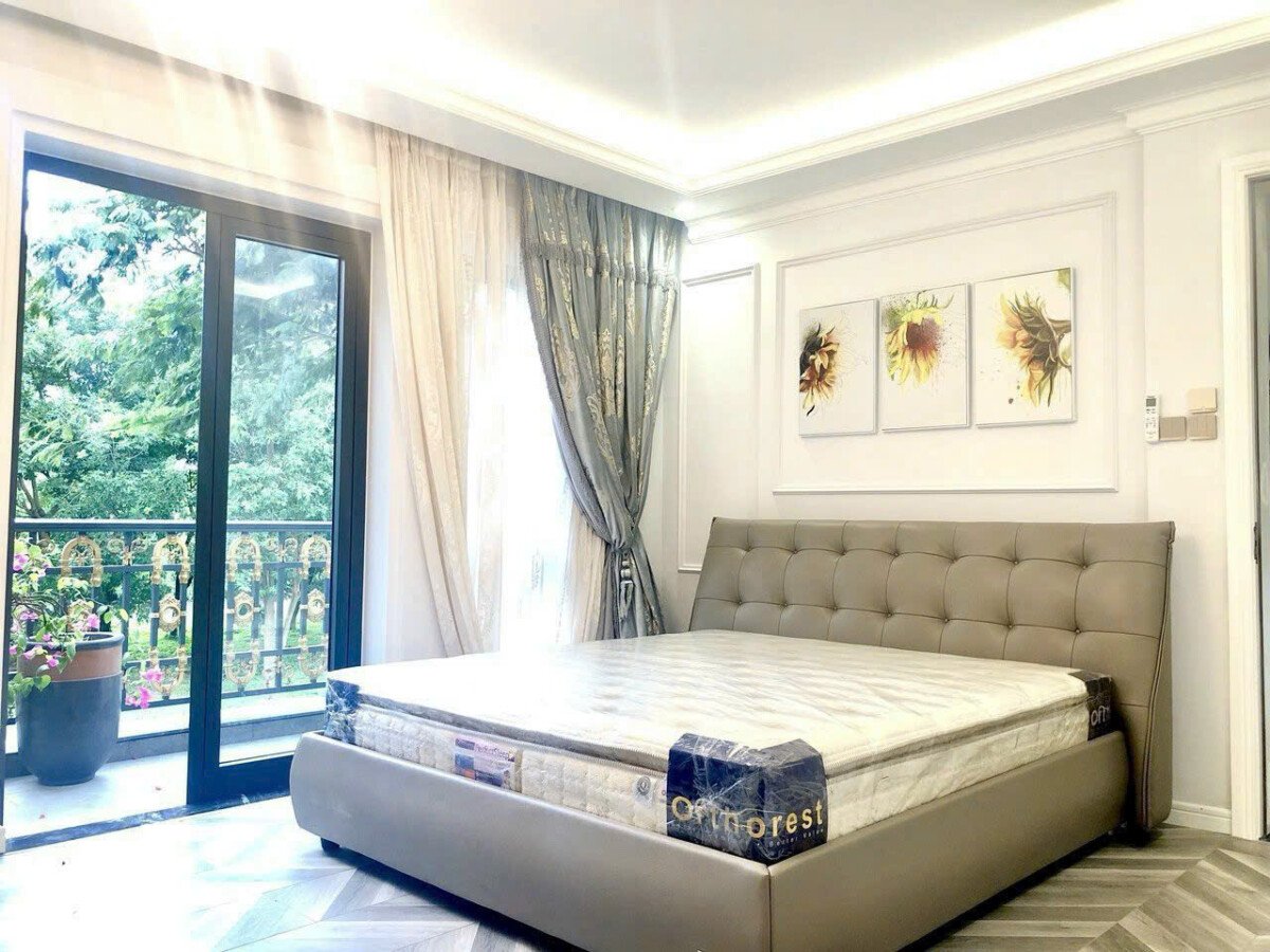 hien trang nha biet thu cho thue co 5pn hoan thien nhu hinh - Giá cho thuê nhà Biệt thự 5pn có hồ bơi mặt Đường số 23 Phú Mỹ Hưng T8/2026