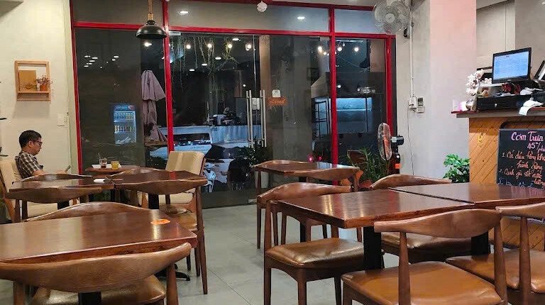 Sang nhượng quán cafe mặt Đường số 10 khối đế chung cư Star Hill phường Tân Mỹ T8/2026