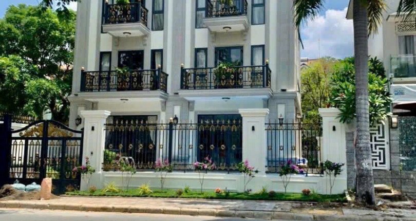 Giá cho thuê nhà Biệt thự 5pn có hồ bơi mặt Đường số 23 Phú Mỹ Hưng T8/2026