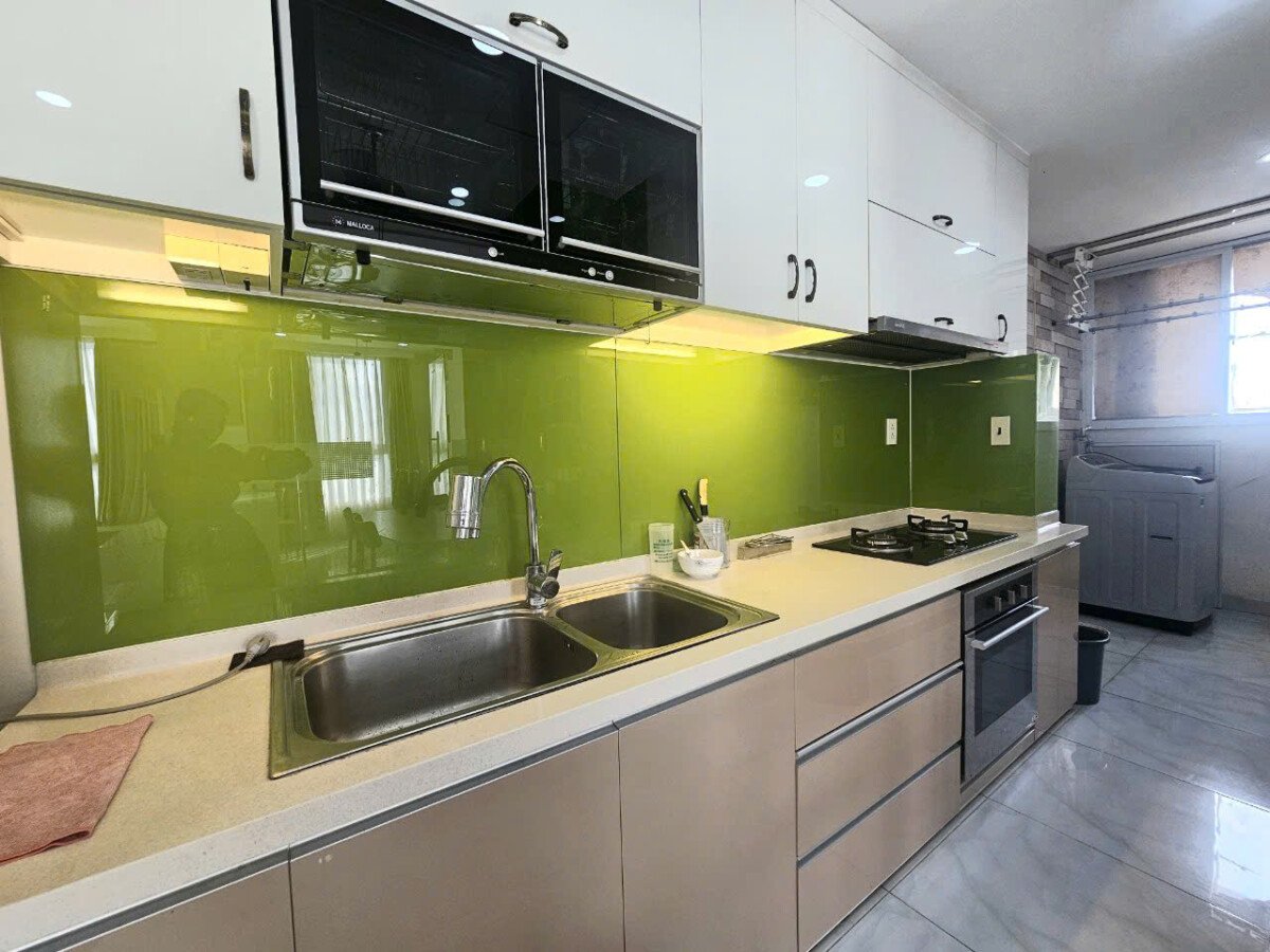 khong gian bep rong rai 5 - Giá cho thuê căn hộ 3pn lầu 15 tòa E chung cư Star Hill phường Tân Mỹ T8/2026