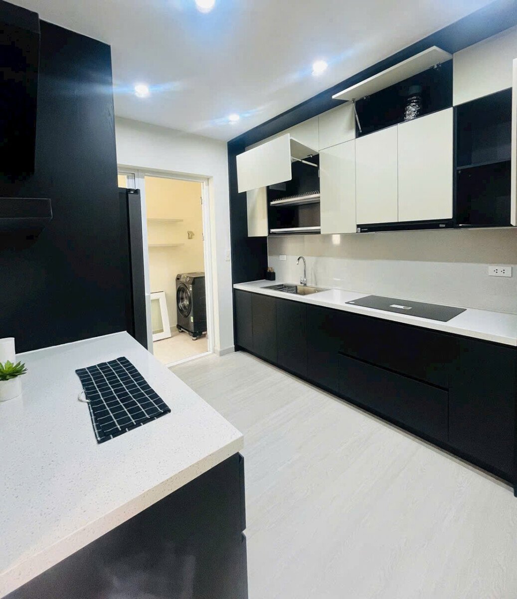 khong gian bep rong rai trang sang - Giá cho thuê căn hộ 3pn tòa B chung cư Green View phường Tân Mỹ T8/2026