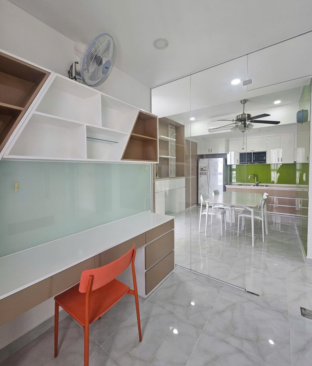 khong gian phong an va bep mo - Giá cho thuê căn hộ 3pn lầu 15 tòa E chung cư Star Hill phường Tân Mỹ T8/2026