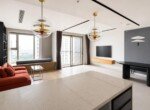 khong gian phong khach rong rai 150x110 - Giá cho thuê căn hộ 2pn tòa I chung cư The Peak phường Tân Mỹ T8/2026