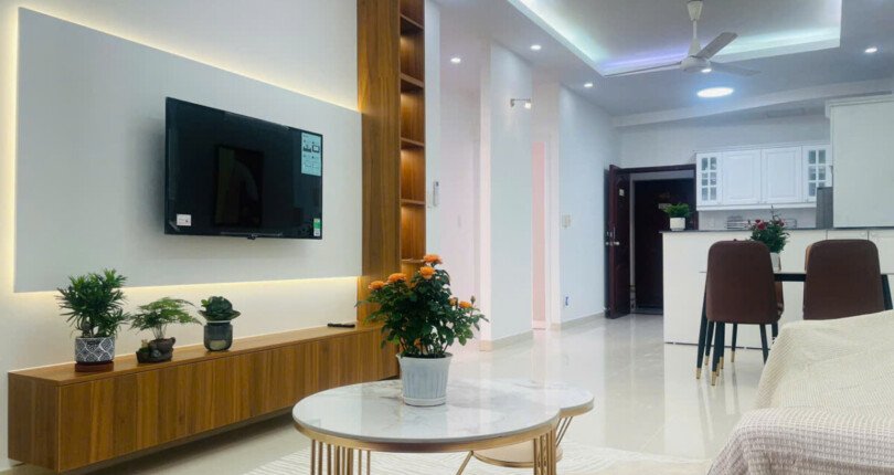 Bán căn hộ 71m2, chung cư Sky Garden 2, giá 4.850 tỷ, nhà mới, đang có hợp đồng thuê ổn định.