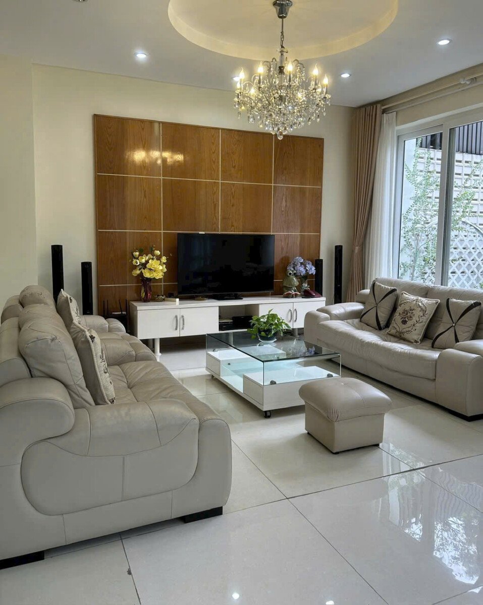 phong khach nha ban - Giá mua bán nhà Biệt thự nguyên căn đường Nội khu Mỹ Kim 3 phường Tân Hưng T8/2026