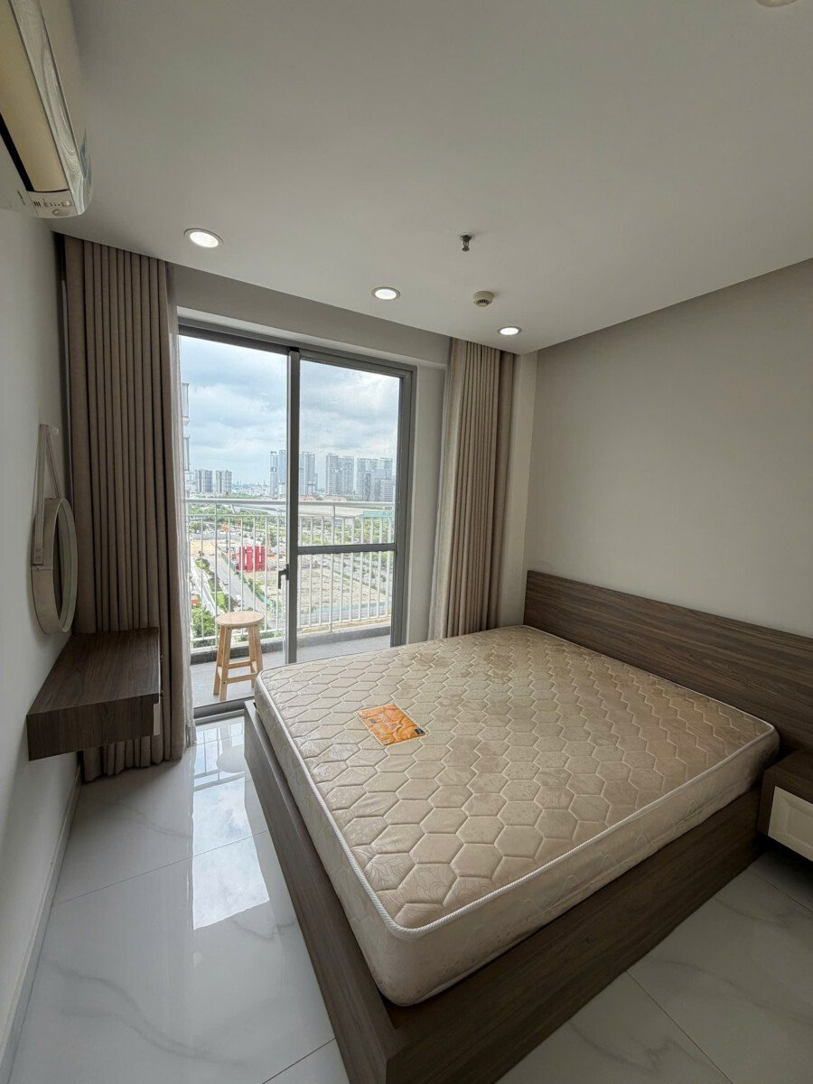 phong ngu can ho can cho thue 11 - Cho thuê căn hộ 03pn, chung cư Scenic Valley 1, giá 26tr/tháng, nội thất đầy đủ.