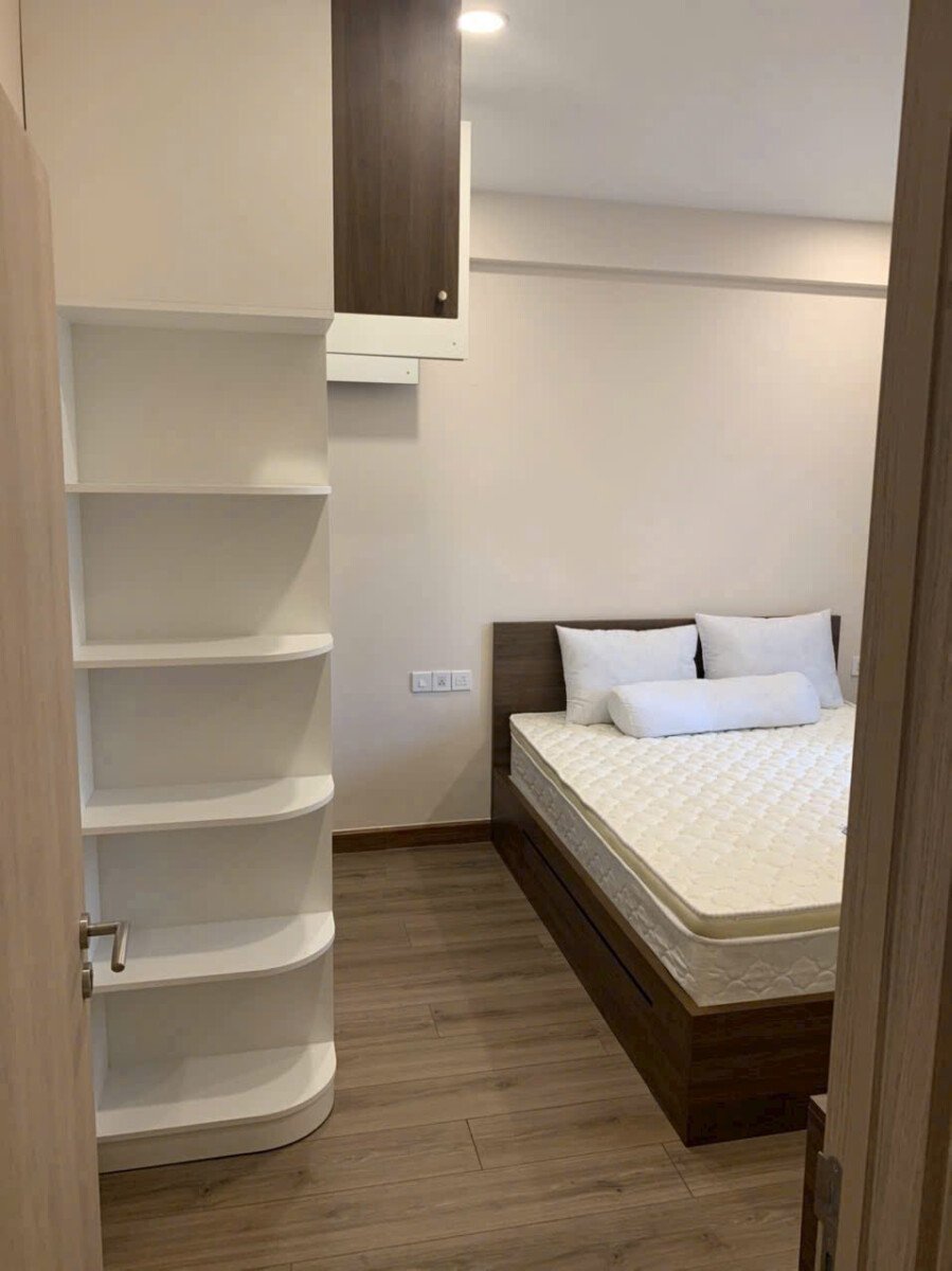 phong ngu lon day du noi that - Giá mua bán căn hộ 3pn tòa C chung cư Riverpark Premier phường Tân Hưng T8/2026