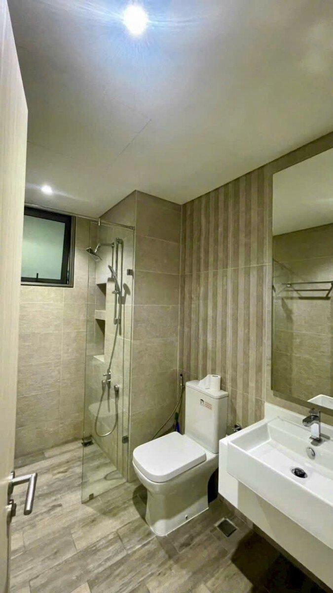 toilet thu 3 phong khach - Giá mua bán căn hộ 3pn số 14 tòa A chung cư Midtown m5 phường Tân Mỹ T8/2026