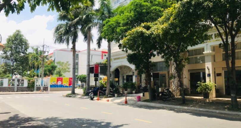 Giá cho thuê tòa nhà Khách sạn 30p đường Phan Khiêm Ích khu Hưng Gia 3 phường Tân Hưng T8/2026