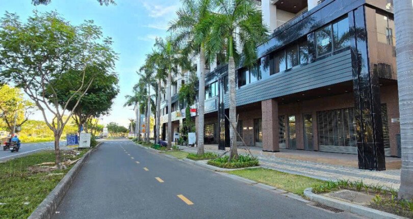 Giá cho thuê Shophouse 4pn vị trí E16 kdc Zeitgeist Nhà Bè T8/2026
