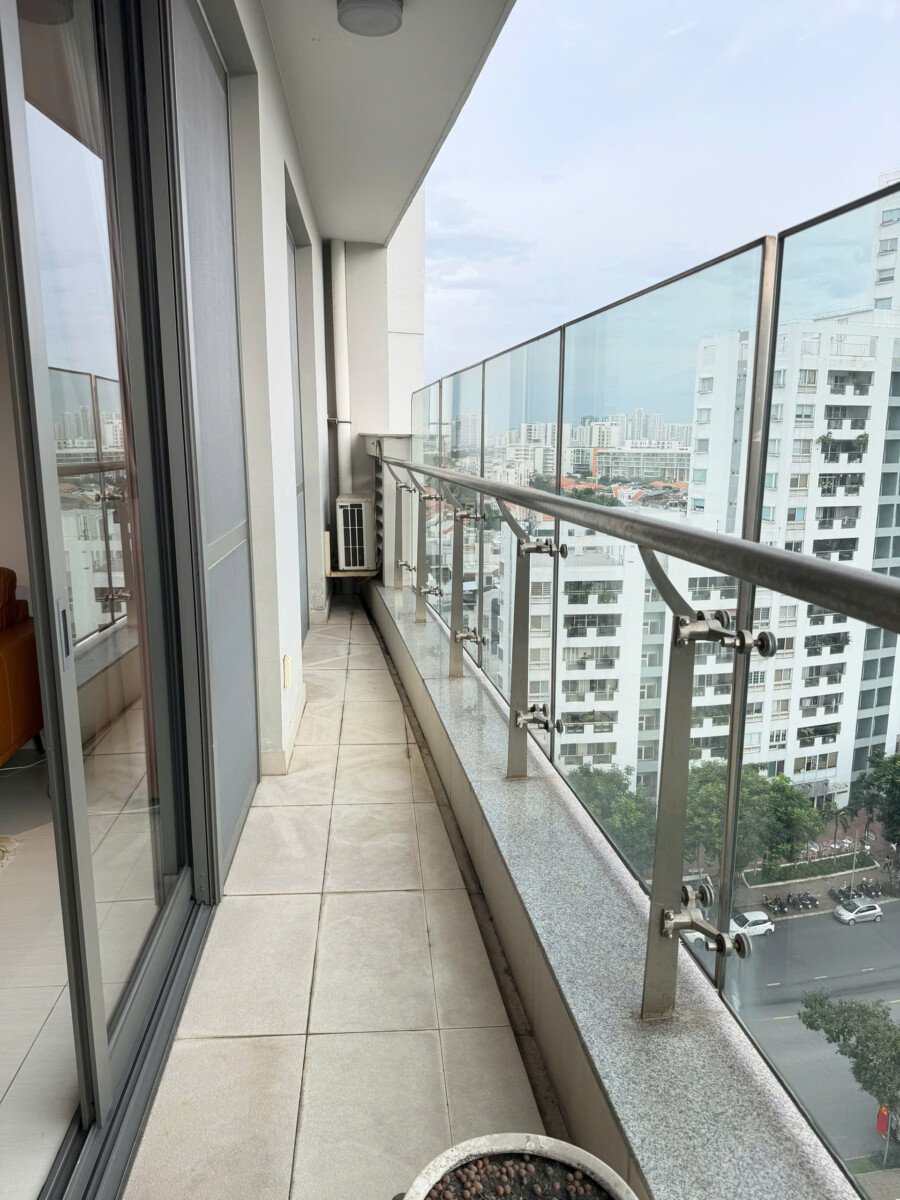 balcony can ho - Giá cho thuê căn hộ 3pn tòa B chung cư Riverpark Premier phường Tân Hưng T9/2026