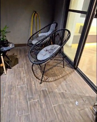 balcony phong khach rong rai 342x430 - Mua b&aacute;n căn hộ Chung cư Docklands S&agrave;i G&ograve;n phường T&acirc;n Mỹ gi&aacute; rẻ