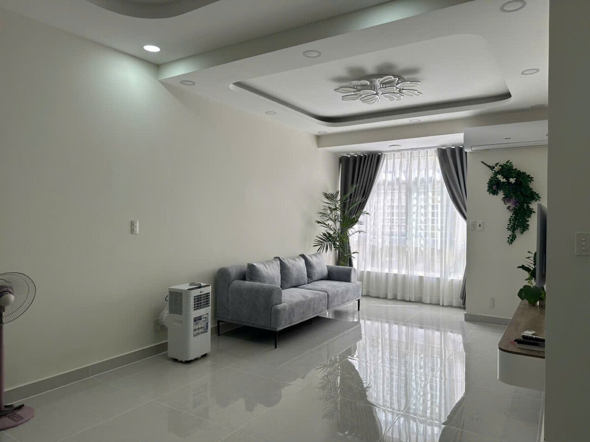 ban can ho sky garden 1 4 - Bán căn hộ Sky Garden 2. DT 88m2 Thiết kế 3 Phòng ngủ-2wc- Nội thất đầy đủ- Giá bán 5.9 Tỷ