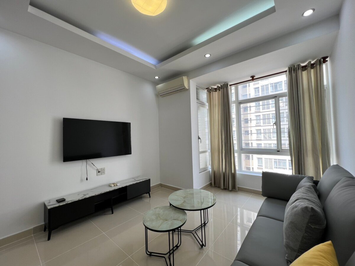 ban can ho sky garden 3 1 - Cho thuê căn hộ Sky Garden 3, DT 70m2 Lầu cao- 2 Phòng-2wc- Nội thất như hình- Giá 16 Triệu/Tháng