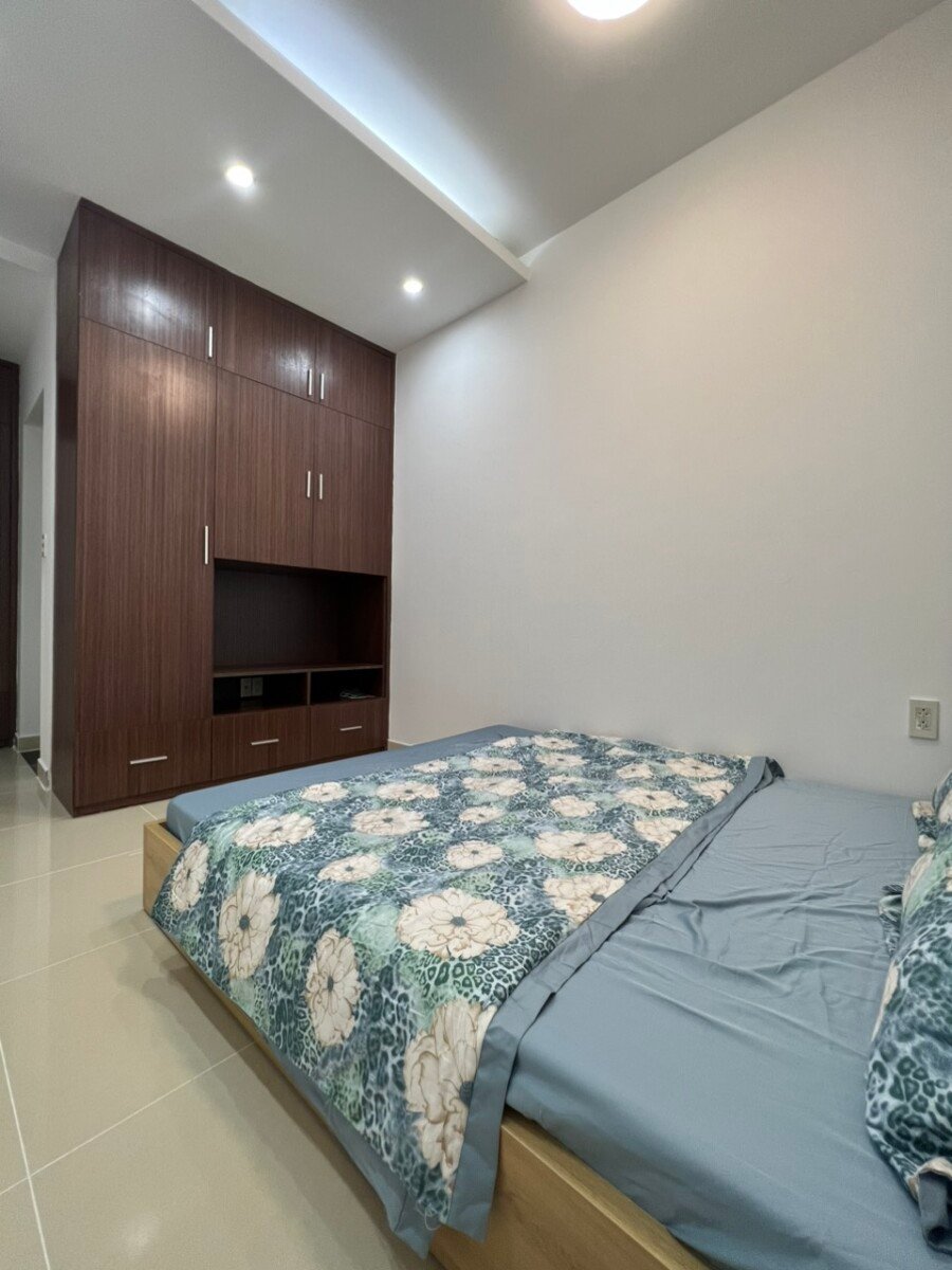 ban can ho sky garden 3 12 1 - Cho thuê căn hộ Sky Garden 3. DT 70m2 Thiết kế 2 Phòng-2wc- Nội thất như hình- Giá 16 Triệu/Tháng
