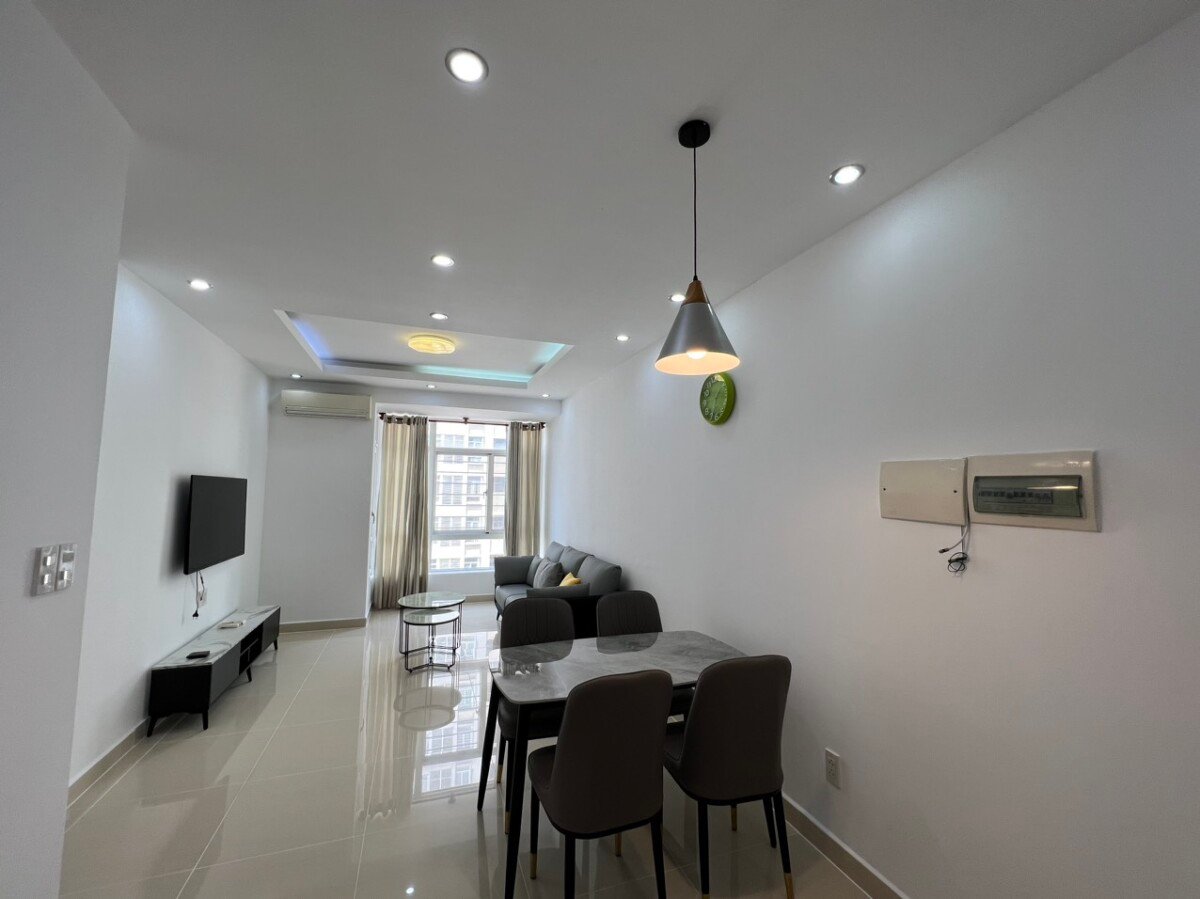 ban can ho sky garden 3 13 - Cho thuê căn hộ Sky Garden 3, DT 70m2 Lầu cao- 2 Phòng-2wc- Nội thất như hình- Giá 16 Triệu/Tháng