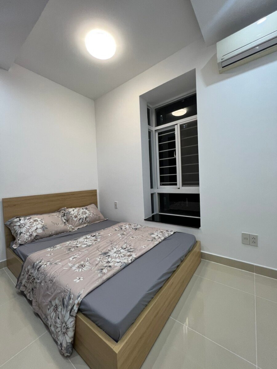 ban can ho sky garden 3 4 - Cho thuê căn hộ Sky Garden 3, DT 70m2 Lầu cao- 2 Phòng-2wc- Nội thất như hình- Giá 16 Triệu/Tháng