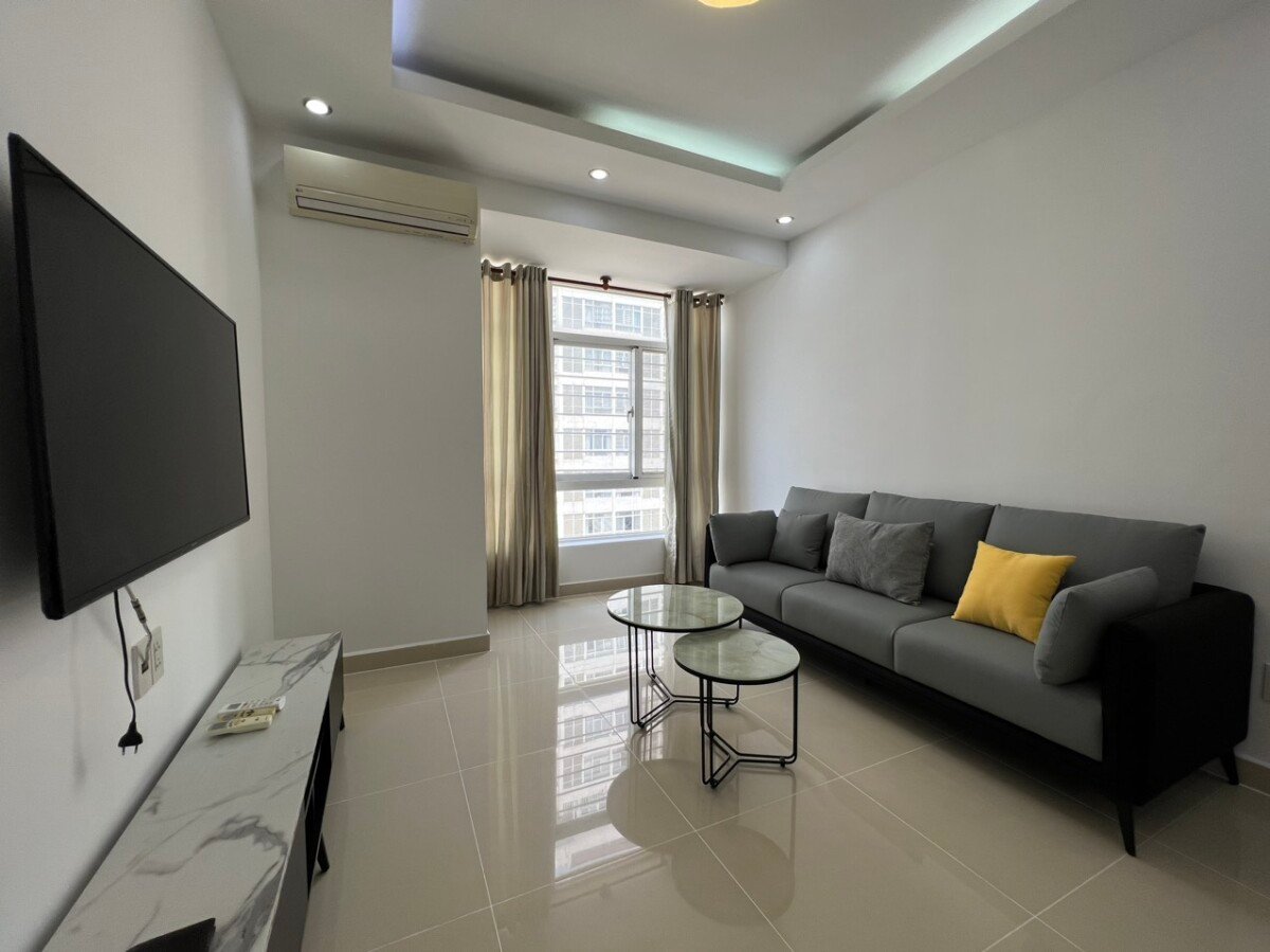 ban can ho sky garden 3 9 1 - Cho thuê căn hộ Sky Garden 3. DT 70m2 Thiết kế 2 Phòng-2wc- Nội thất như hình- Giá 16 Triệu/Tháng