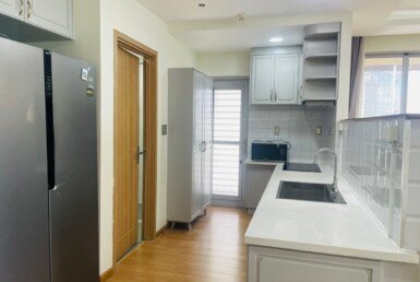 Cho thuê căn hộ chung cư Scenic Valley , 94m2, giá 25tr/tháng , đầy đủ nội thất, xem nhà dễ.