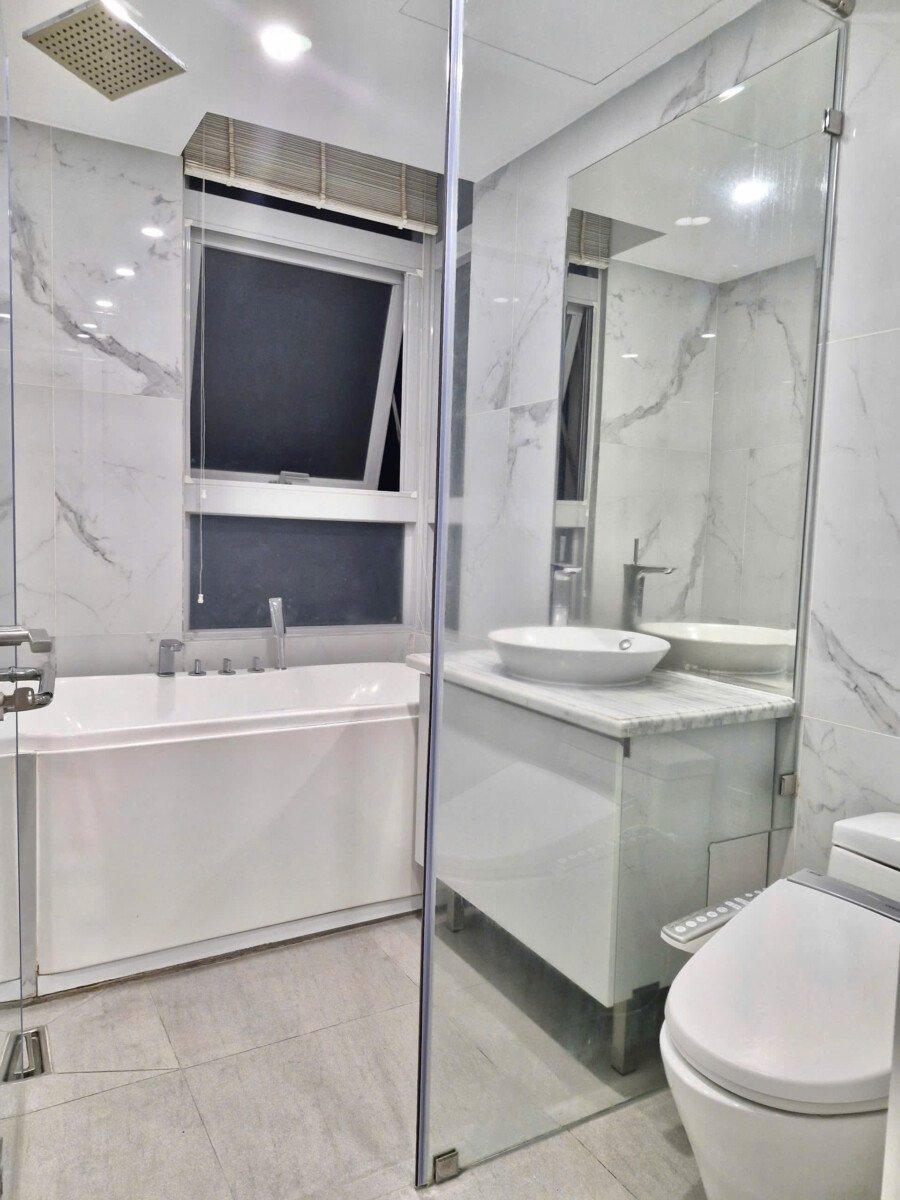 can ho ban co 2wc day du thiet bi - Giá mua bán căn hộ 3pn tòa E tầng 9 chung cư Star Hill phường Tân Mỹ T9/2026