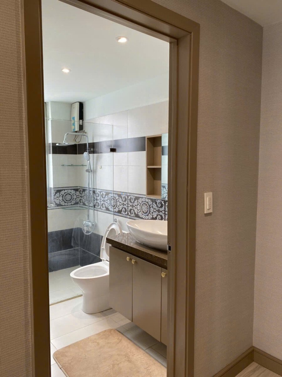 can ho co 2 wc day du thiet bi - Giá mua bán căn hộ 3pn số 03 tòa A chung cư Mỹ Khánh 1A phường Tân Hưng T10/2026