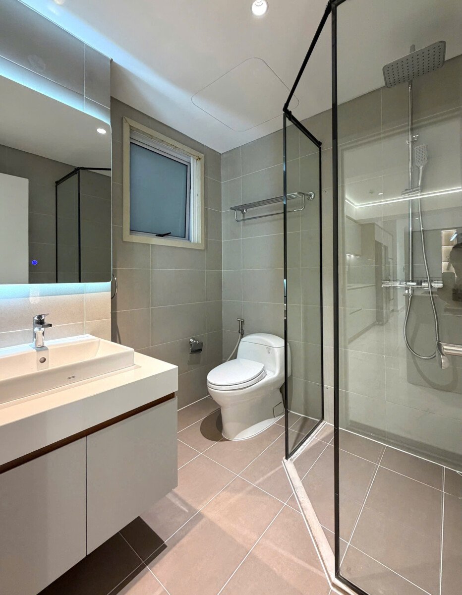 can ho co 2wc day du thiet bi 2 - Giá mua bán căn hộ 3pn số 03 tòa B chung cư Happy Valley phường Tân Hưng T10/2026