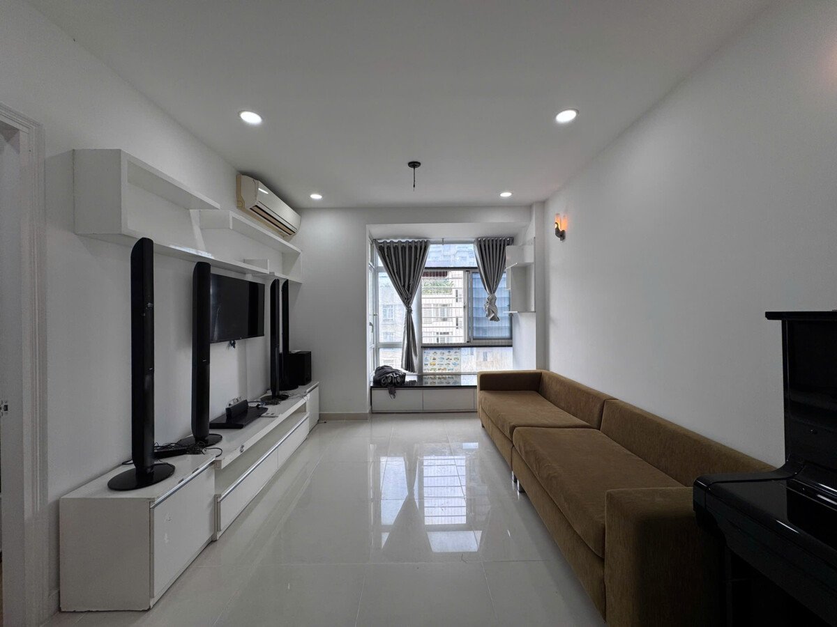 cho thue can ho sky garden 3 1 3 - Cho thuê căn hộ Sky Garden 3. DT 68m2 Lầu cao- 2 Phòng ngủ-2wc- Nội thất đầy đủ- Giá 16 Triệu/Tháng