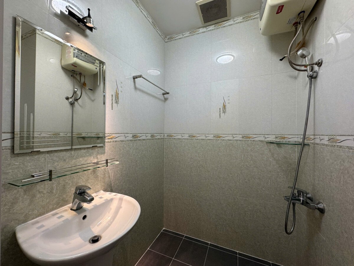 cho thue can ho sky garden 3 12 2 - Cho thuê căn hộ Sky Garden 3. DT 70m2 Thiết kế 2 Phòng ngủ-2wc- Nội thất như hình- Giá 15 Triệu/Tháng