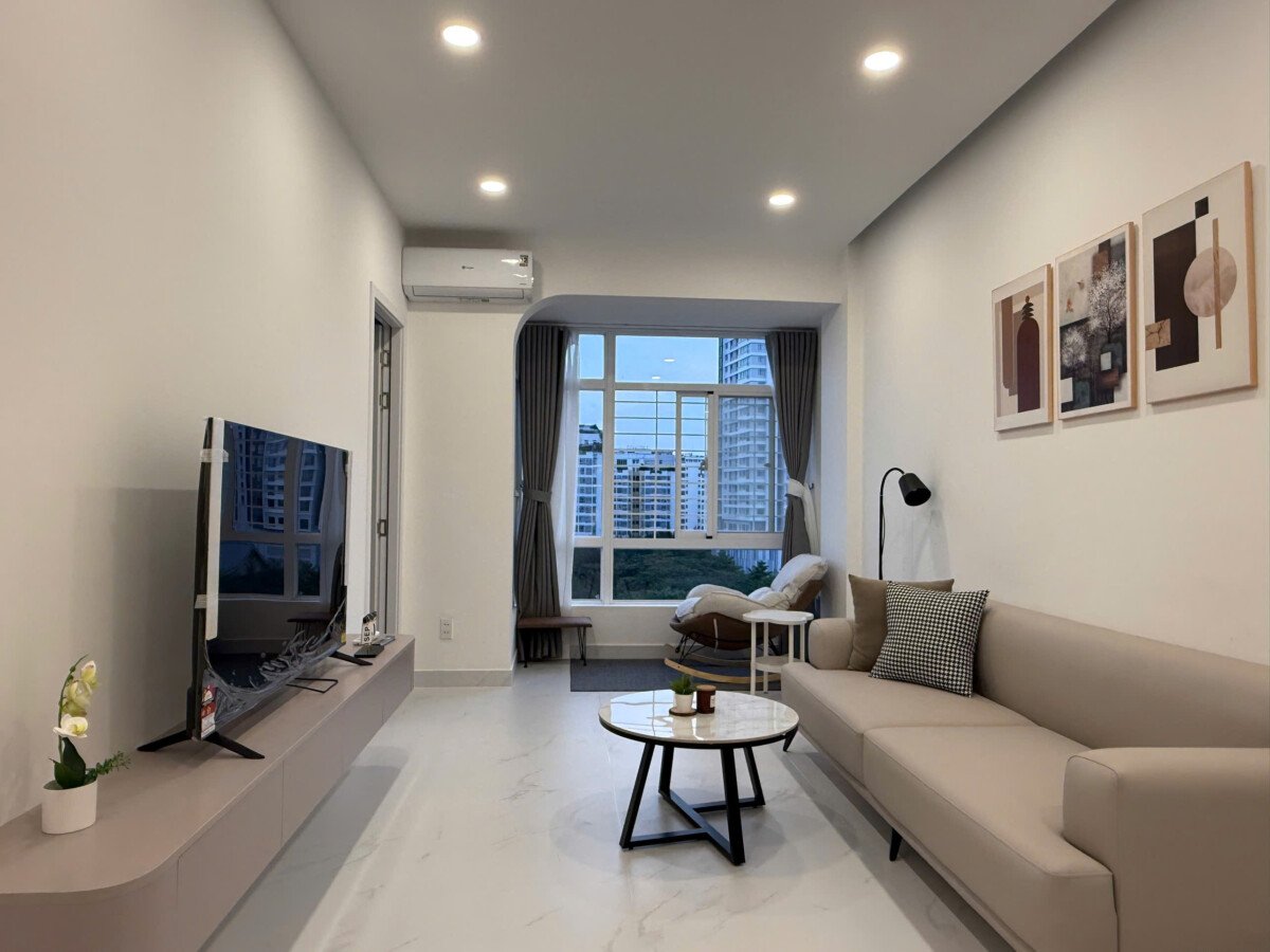 cho thue can ho sky garden 3 13 - Cho thuê căn hộ Sky Garden 3. DT 56m2 View hồ bơi- thiết kế 2 Phòng-1wc- Nhà mới- Giá 19 Triệu/Tháng