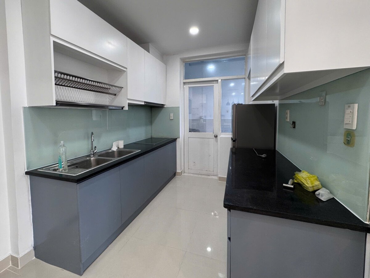 cho thue can ho sky garden 3 2 3 - Cho thuê căn hộ Sky Garden 3. DT 68m2 Lầu cao- 2 Phòng ngủ-2wc- Nội thất đầy đủ- Giá 16 Triệu/Tháng
