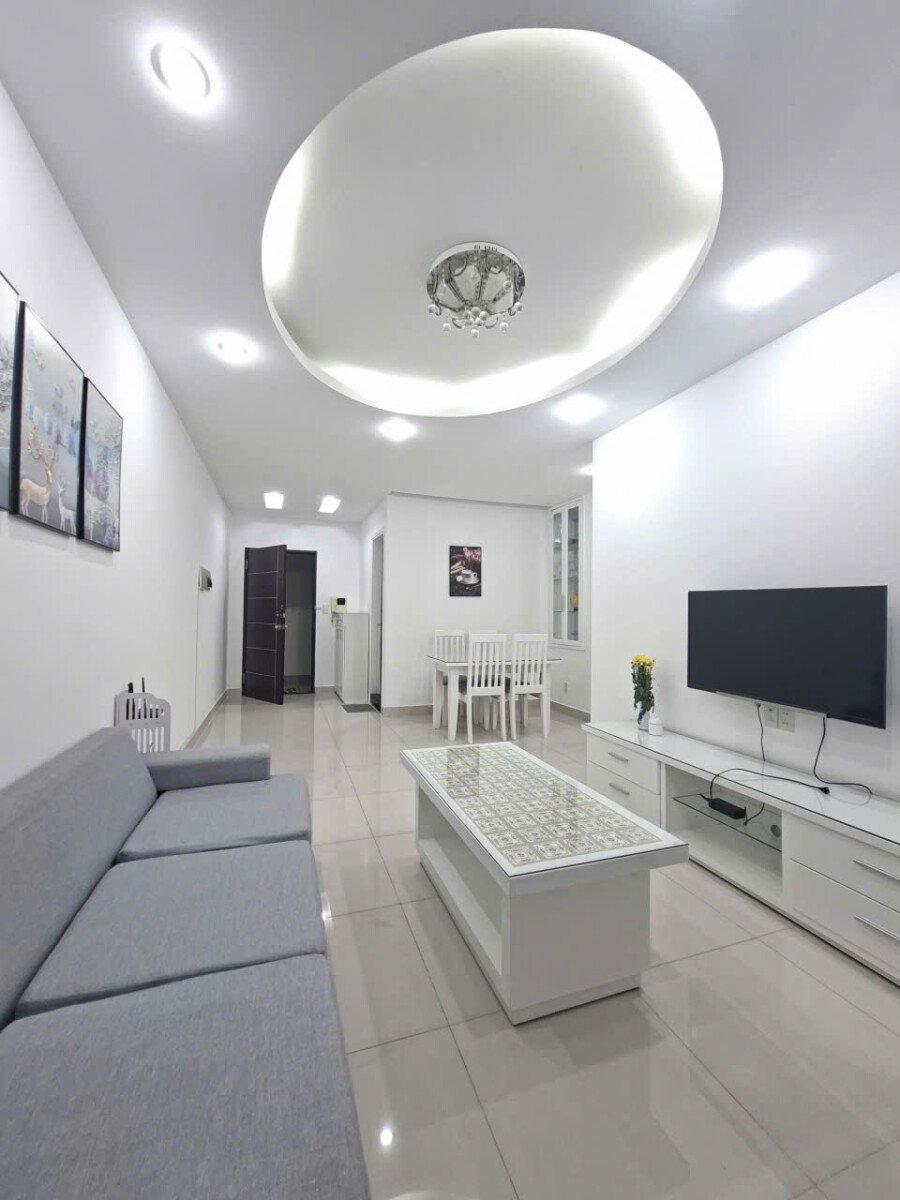 cho thue can sky 3 nha dep - Cho thuê căn hộ Sky Garden 3. DT 70m2 Tone trắng- 2 Phòng ngủ-2wc- Giá thuê 16 Triệu/Tháng