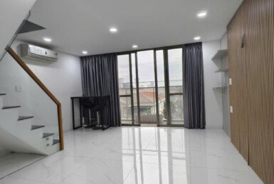 Cần cho thuê office tell Midtown Tòa M7- DT 70m2 Gồm trệt và 1 lửng- 1wc- Nội thất dính tường- Giá 18 Triệu/Tháng