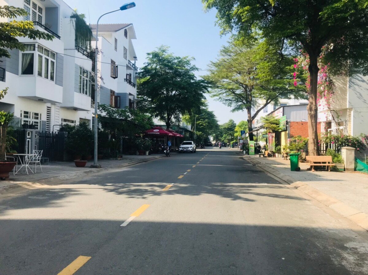 duong noi khu kdc - Giá mua bán đất nền Biệt thự lô G kdc Nam Long Phước Long B T10/2026