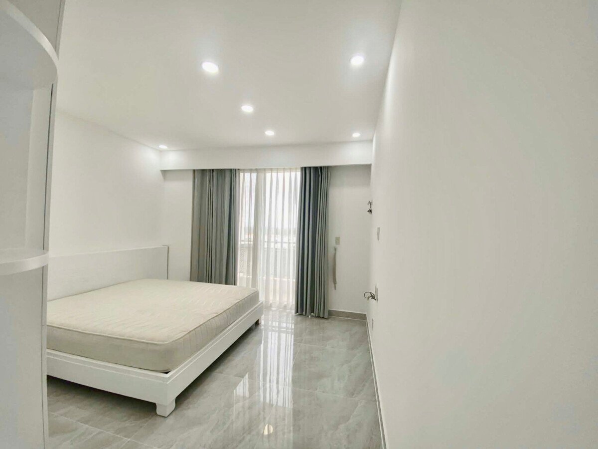 hien trang nha co 3pn hoan thien nhu hinh 1 - Giá cho thuê căn hộ 3pn tòa C chung cư Riverpark Residence phường Tân Hưng T9/2026
