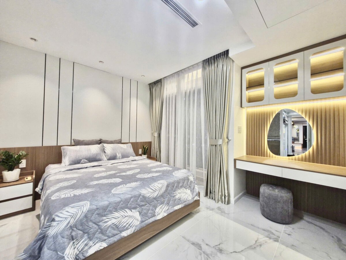 hien trang nha co 3pn hoan thien nhu hinh 2 - Giá mua bán căn hộ 3pn tòa E tầng 9 chung cư Star Hill phường Tân Mỹ T9/2026