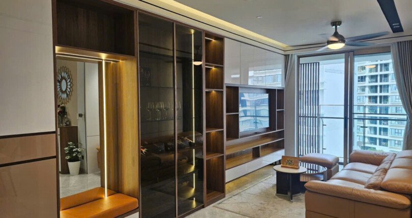 Bán gấp căn hộ 3pn tòa D chung cư The Peak, căn góc, nội thất cao cấp, giá 17,5 tỷ