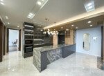 khong gian bep rong rai 10 150x110 - Giá mua bán căn hộ 3pn tòa D số 05 chung cư The Peak phường Tân Mỹ T9/2026